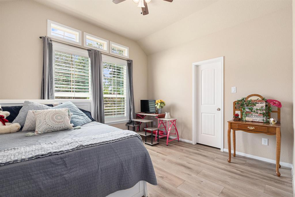 107 Grazing Field Drive, Conroe, Texas image 26