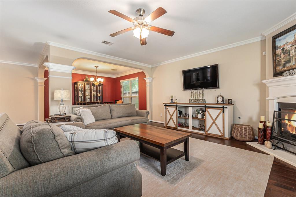 107 Grazing Field Drive, Conroe, Texas image 7