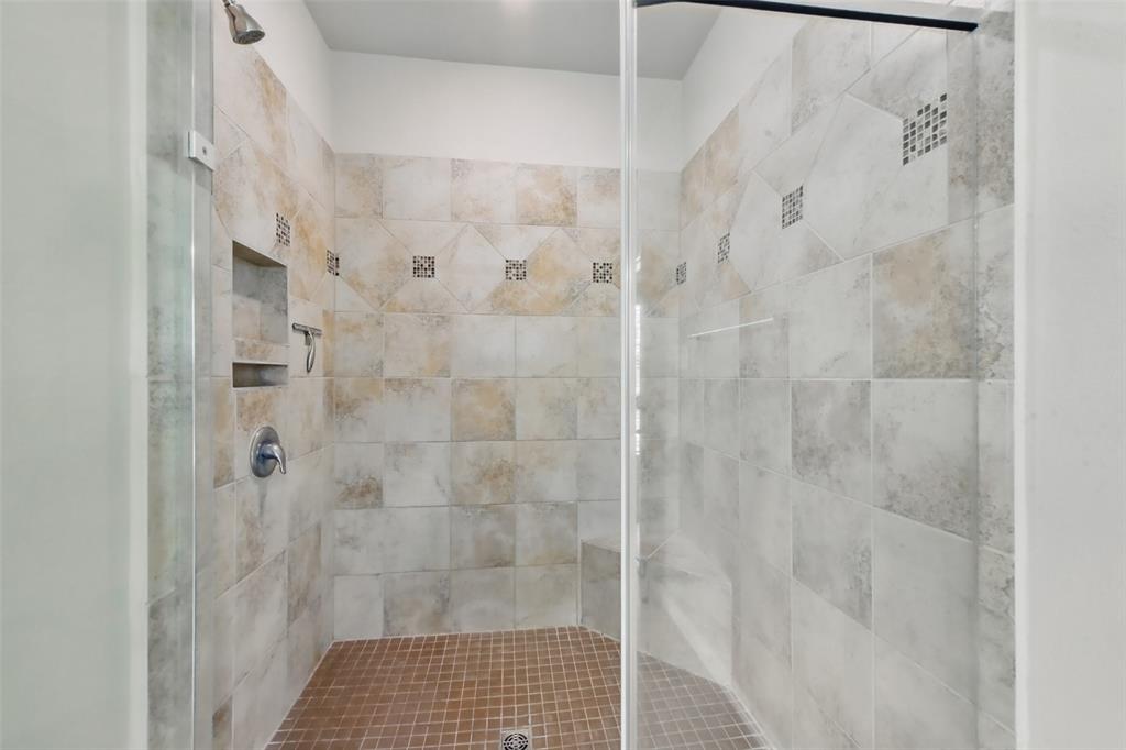 22907 Caverly Lane, Tomball, Texas image 27