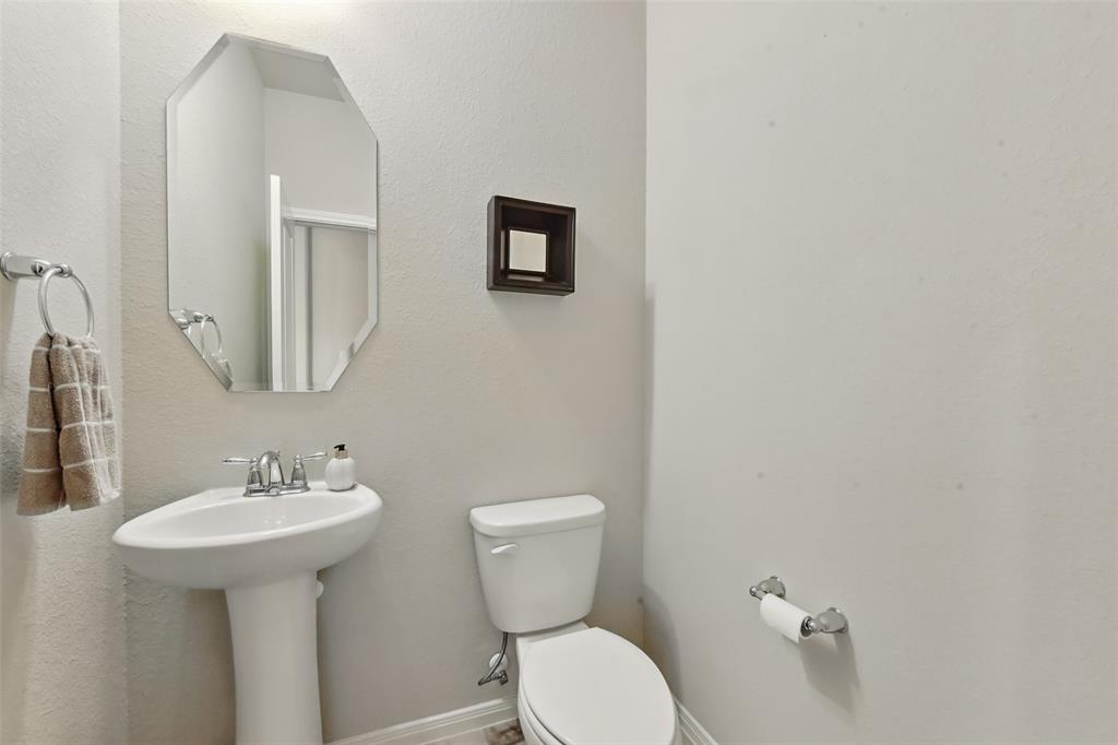 22907 Caverly Lane, Tomball, Texas image 35