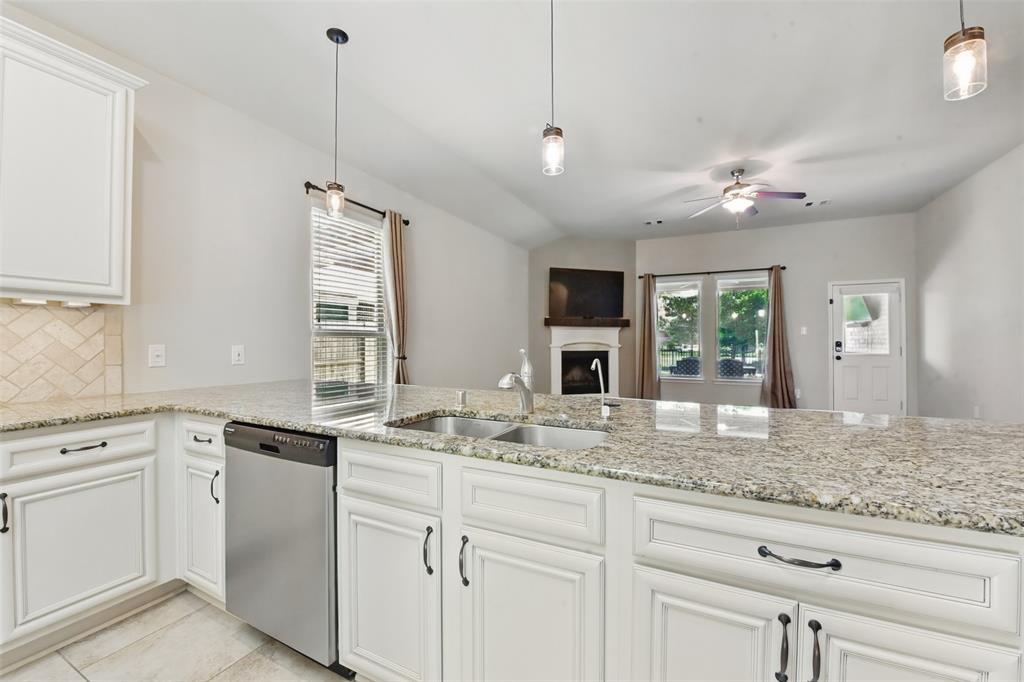 22907 Caverly Lane, Tomball, Texas image 16