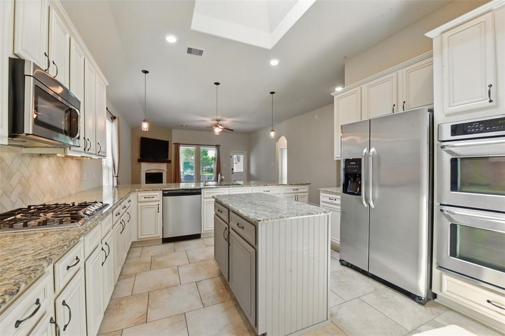 22907 Caverly Lane, Tomball, Texas image 13