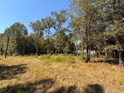 Photo of tbd Somerset, Livingston, TX 77351 (MLS # 83826258)
