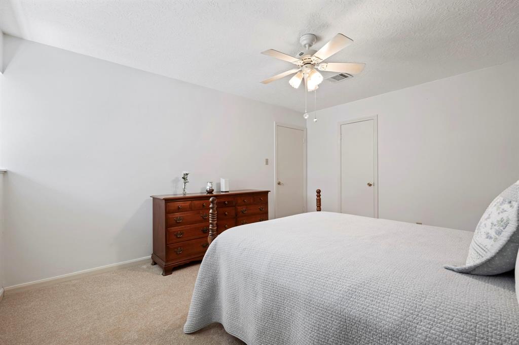 9614 Derrik Drive, Houston, Texas image 15