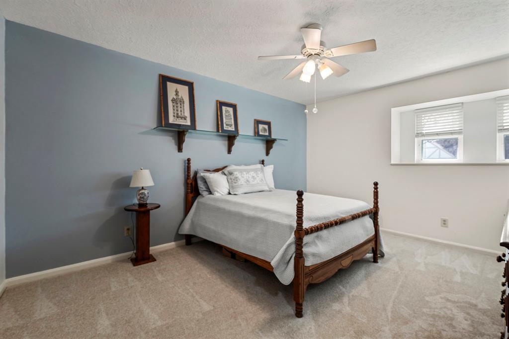 9614 Derrik Drive, Houston, Texas image 13