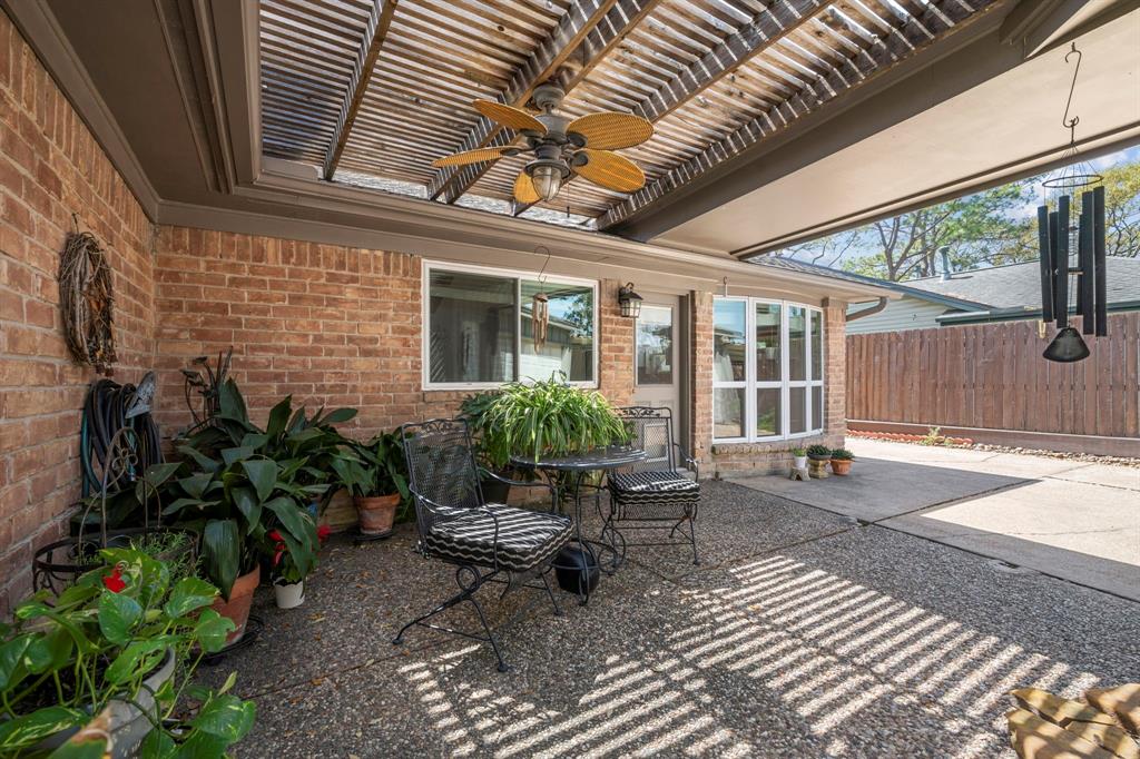 9614 Derrik Drive, Houston, Texas image 6