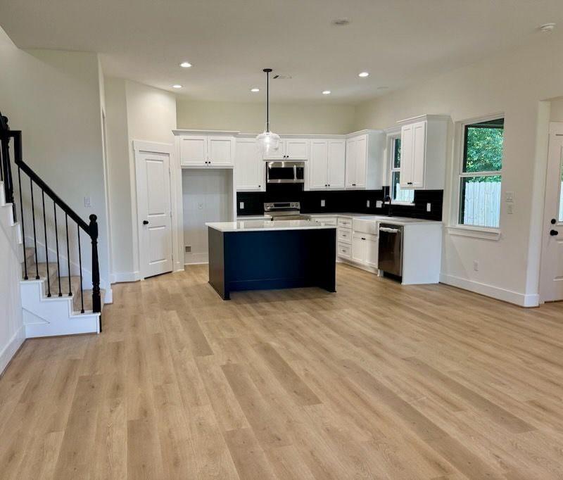 13991 Shoreline Drive