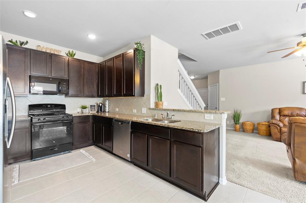 18690 Legend Oaks Drive, Magnolia, Texas image 16