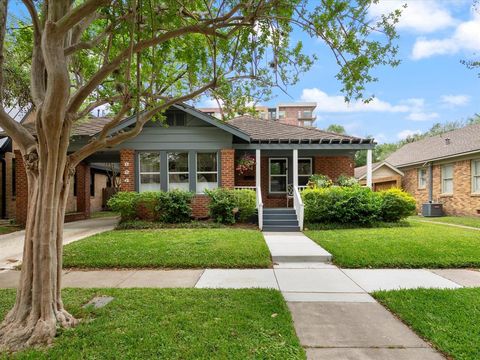 824 Sledge Street Houston TX 77009