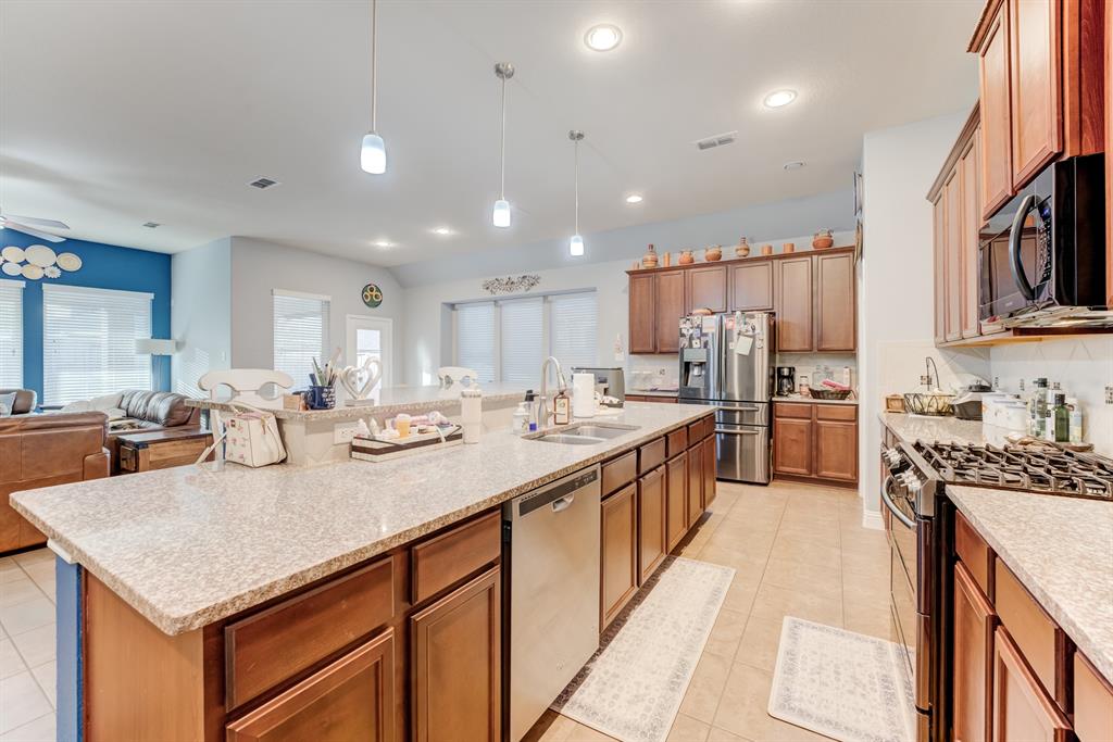 6230 Deer Run Crossing, Katy, Texas image 12
