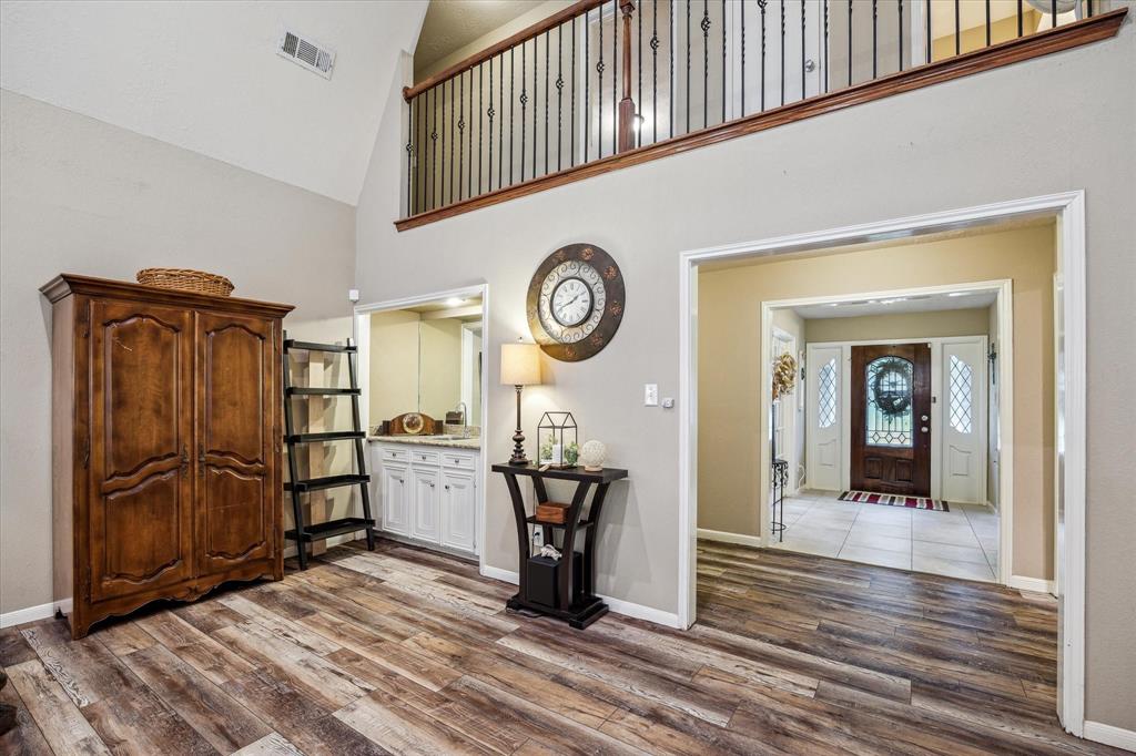 11730 Cypresswood Drive, Houston, Texas image 5
