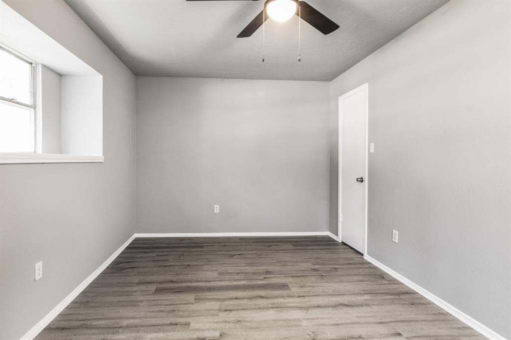 501 Point Clear Drive, Friendswood, Texas image 23