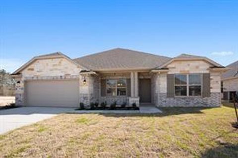 Single Family Residence in Cleveland TX 40141 Spyglass Hill Drive.jpg
