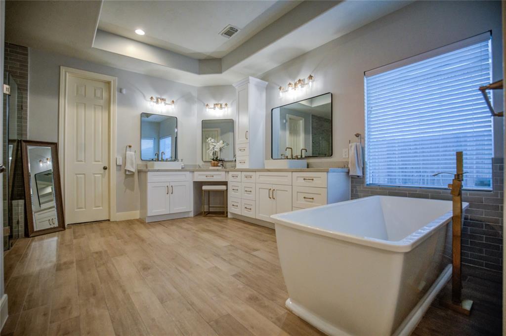 8319 Glenn Elm Drive, Spring, Texas image 27