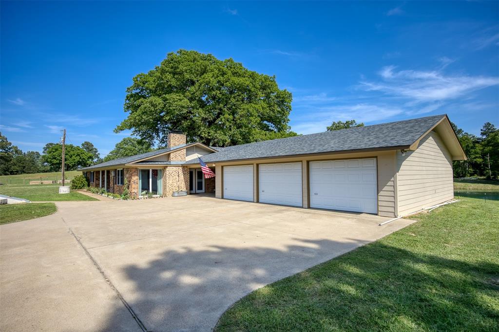 3662 Anderson County Rd 359, Palestine, Texas image 2