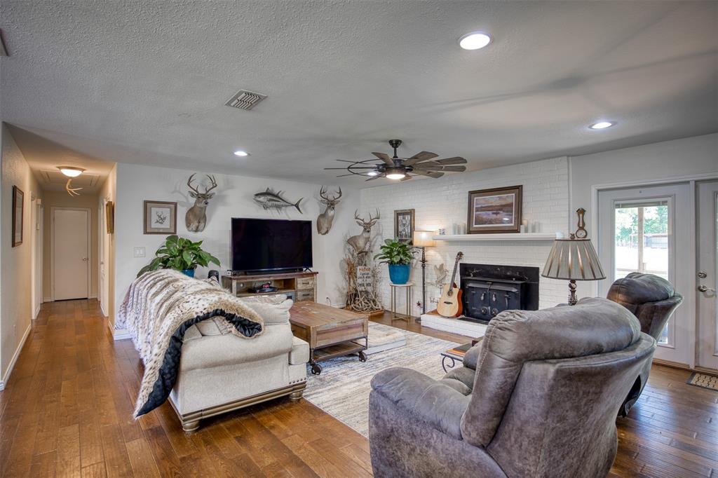 3662 Anderson County Rd 359, Palestine, Texas image 17