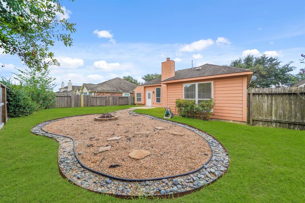 4603 Cedar Hill Drive, Pearland, Texas image 25