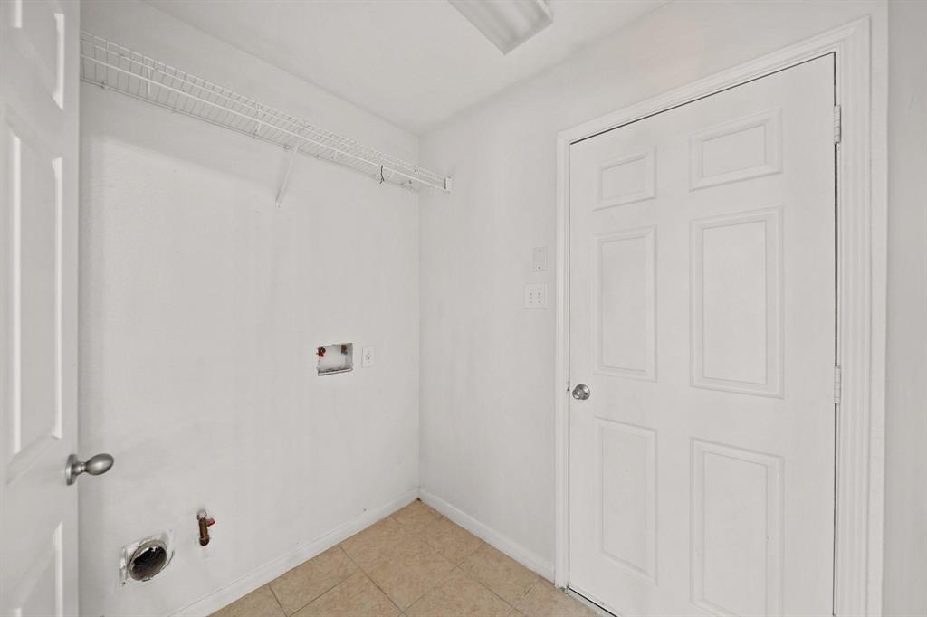 4603 Cedar Hill Drive, Pearland, Texas image 21
