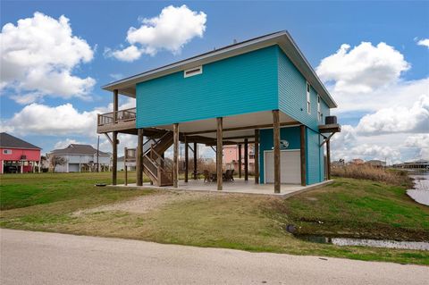 A home in Crystal Beach