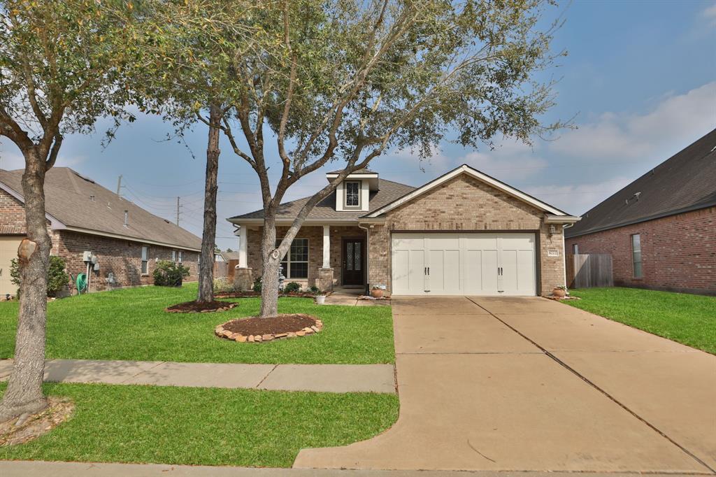 8222 Groveland Hills Drive, Cypress, Texas image 2
