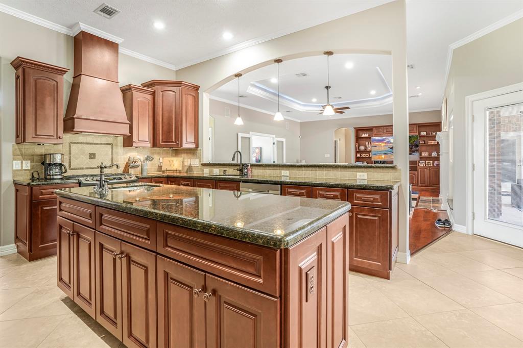 3819 Madison Avenue, Baytown, Texas image 11