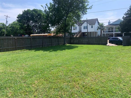 411 LAKESIDE DR, KEMAH, TX 77565 - Image fb479db7e3f6902e63e612bcb6200620/2474883422