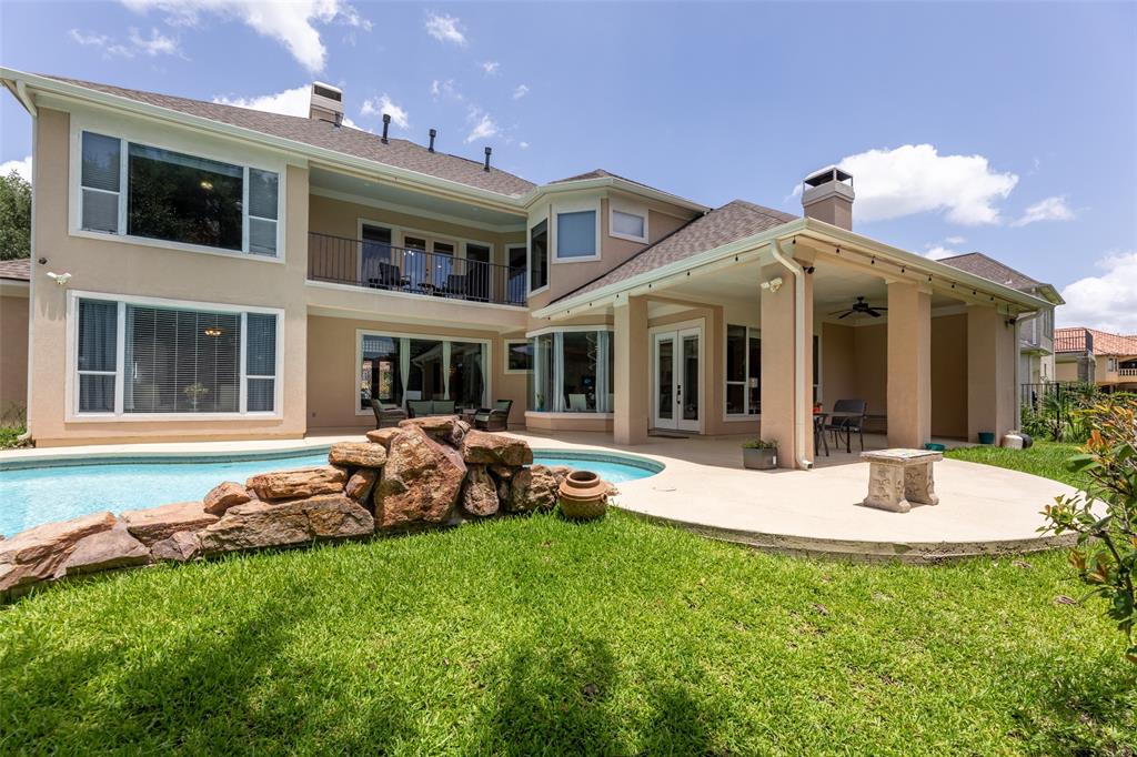 42 LAKE MIST Drive