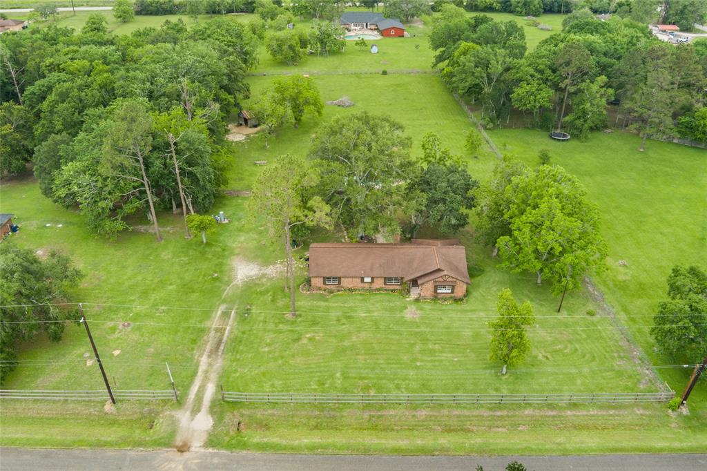 9510 Gates Loop, Manvel, Texas image 2