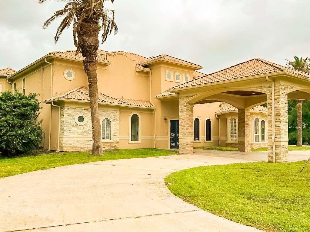 8422 Thompson Lake Drive