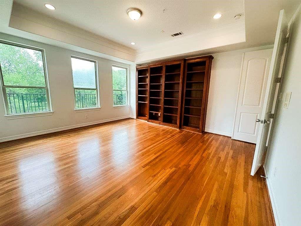8422 Thompson Lake Drive, Missouri City, Texas image 34