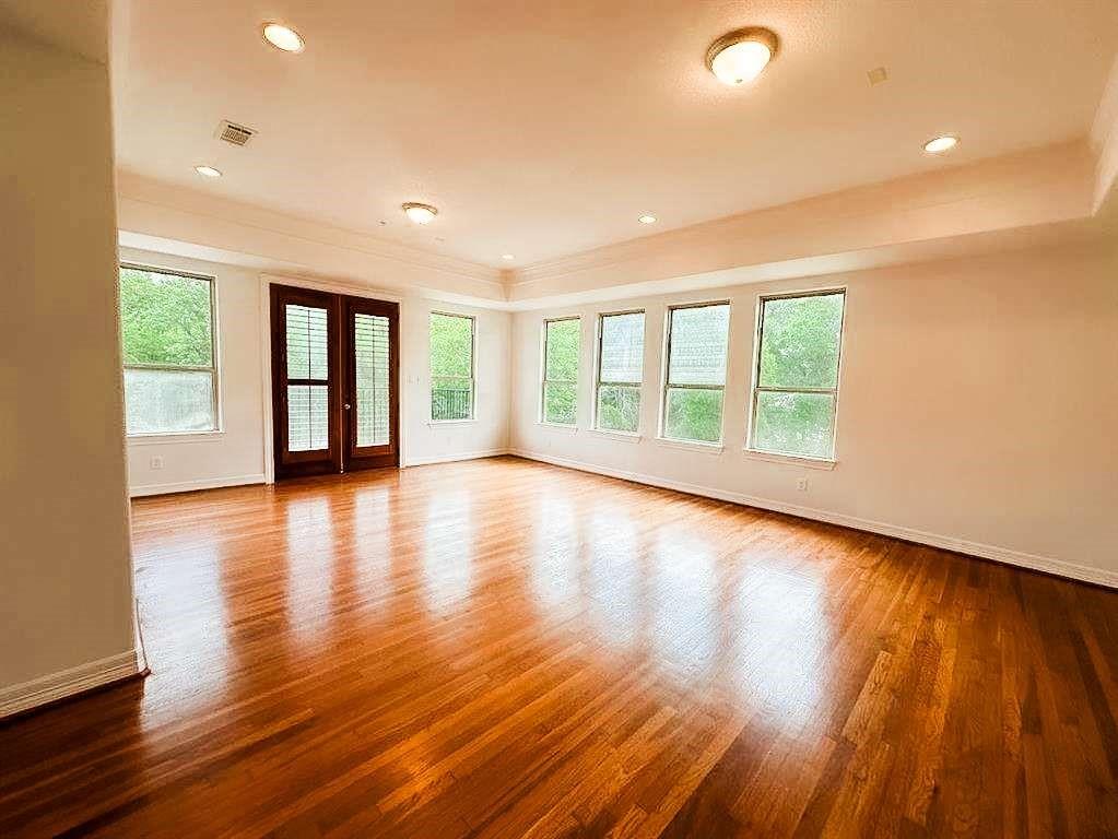 8422 Thompson Lake Drive, Missouri City, Texas image 35