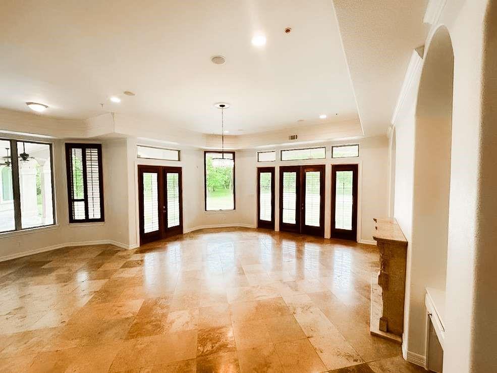 8422 Thompson Lake Drive, Missouri City, Texas image 11