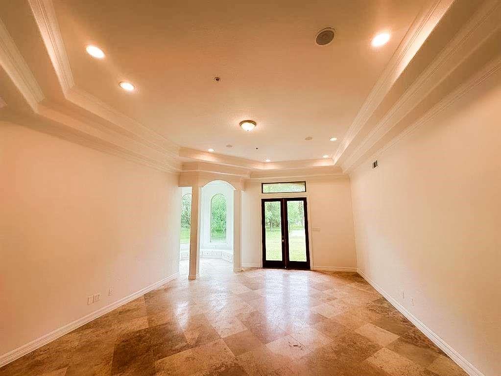 8422 Thompson Lake Drive, Missouri City, Texas image 8