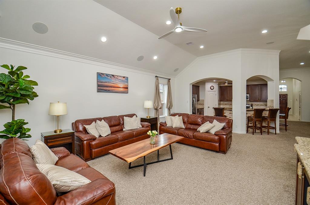 32210 Mckinley Run Drive, Hockley, Texas image 13