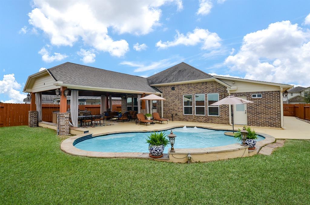 32210 Mckinley Run Drive, Hockley, Texas image 3