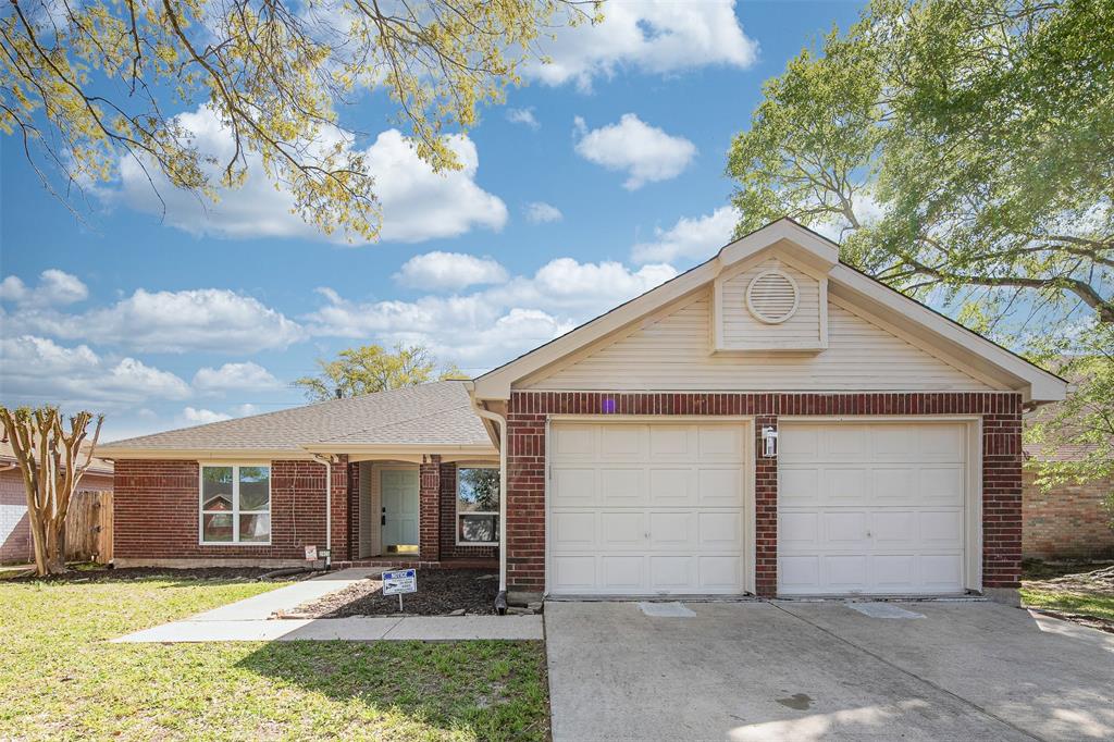 2923 Bentley Court, Pearland, Texas image 1