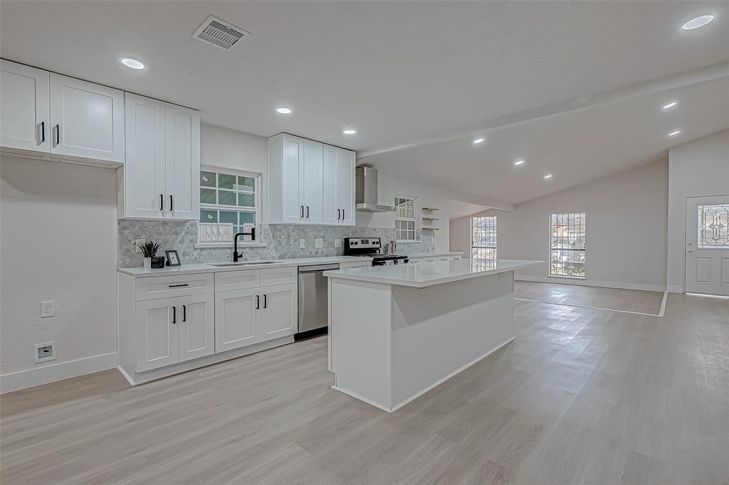 Houston, Texas 77053, United States, 3 Bedrooms Bedrooms, ,2 BathroomsBathrooms,Residential,Pending,82684