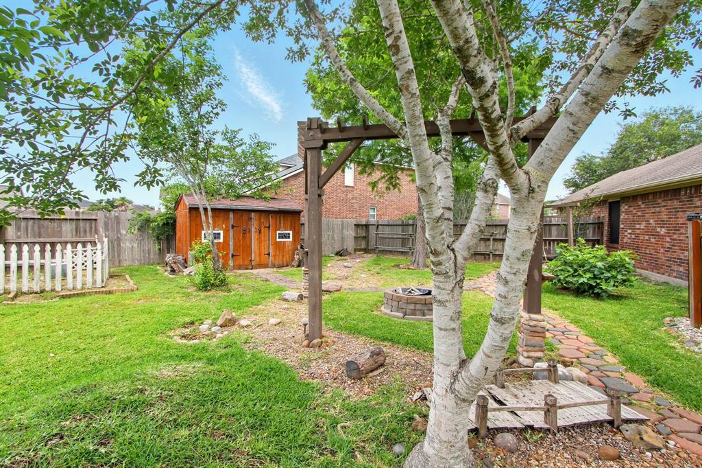 4602 Pompton Court, Pearland, Texas image 32