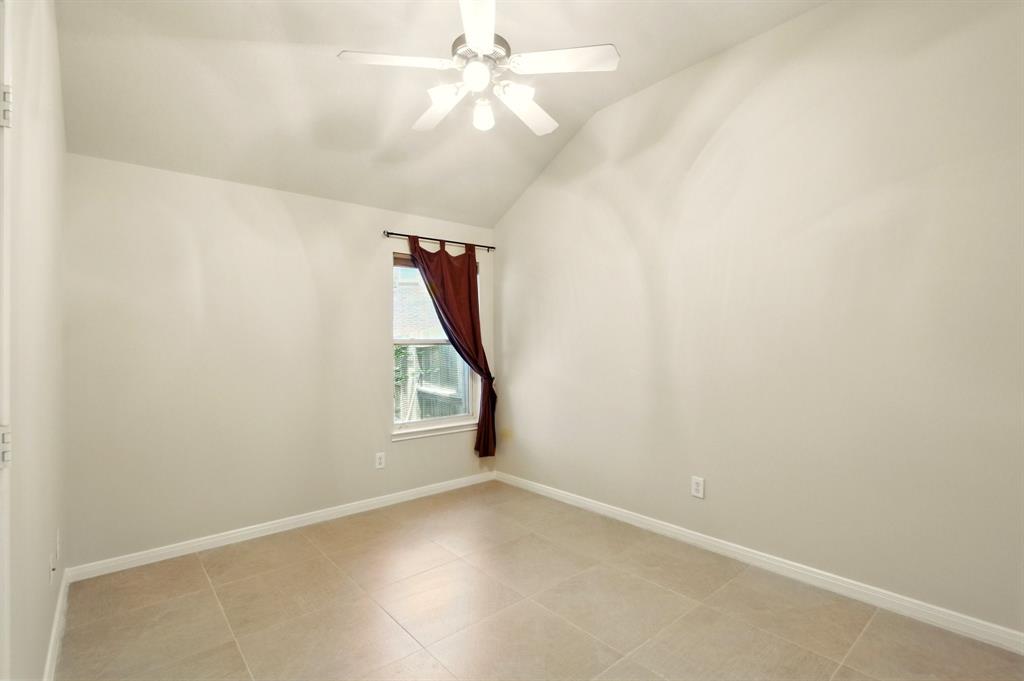 4602 Pompton Court, Pearland, Texas image 27