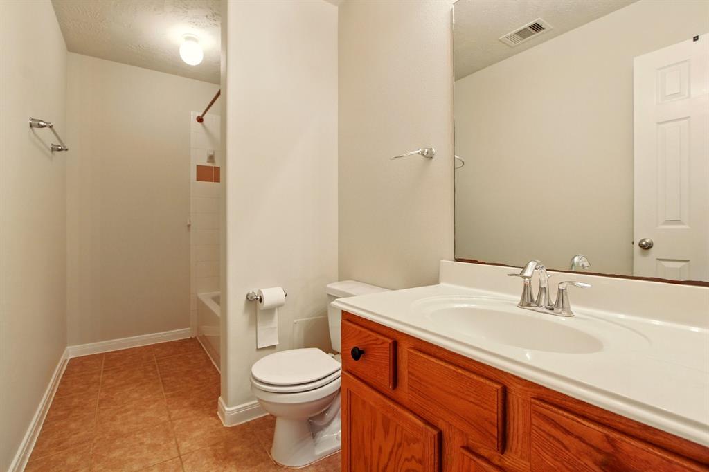 4602 Pompton Court, Pearland, Texas image 28