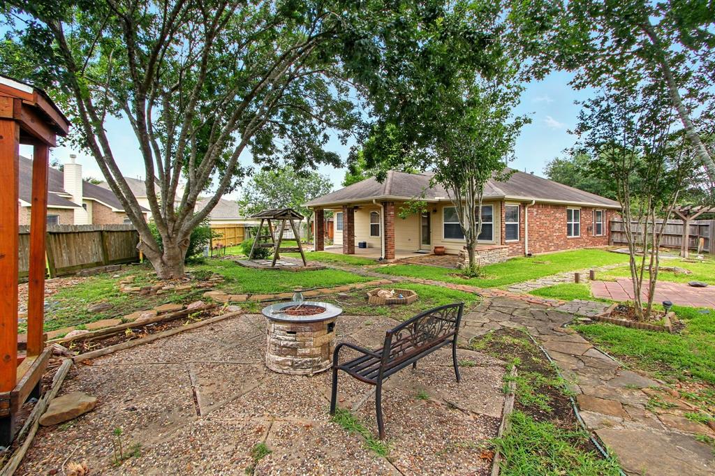 4602 Pompton Court, Pearland, Texas image 34