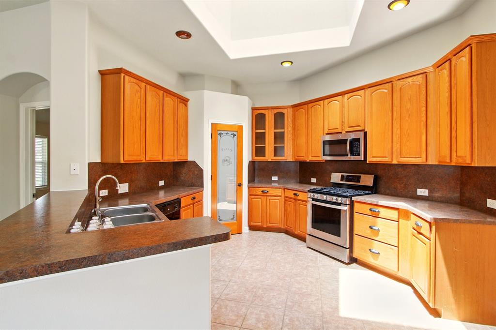 4602 Pompton Court, Pearland, Texas image 10
