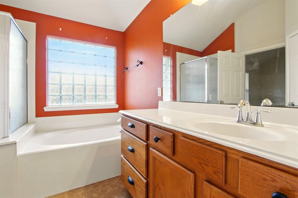 4602 Pompton Court, Pearland, Texas image 16