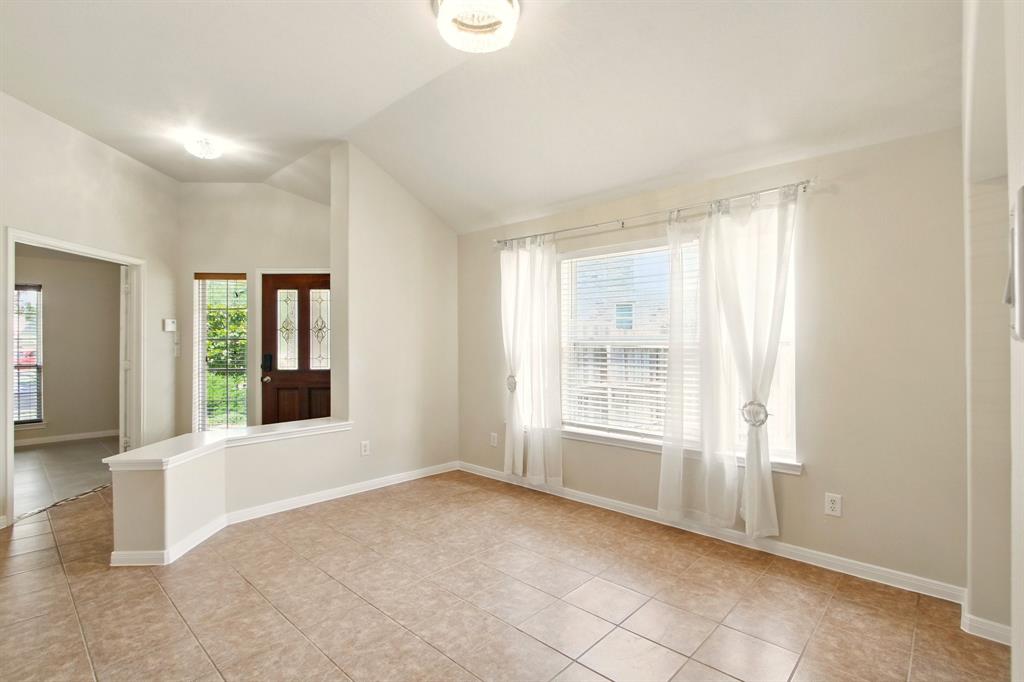 4602 Pompton Court, Pearland, Texas image 5