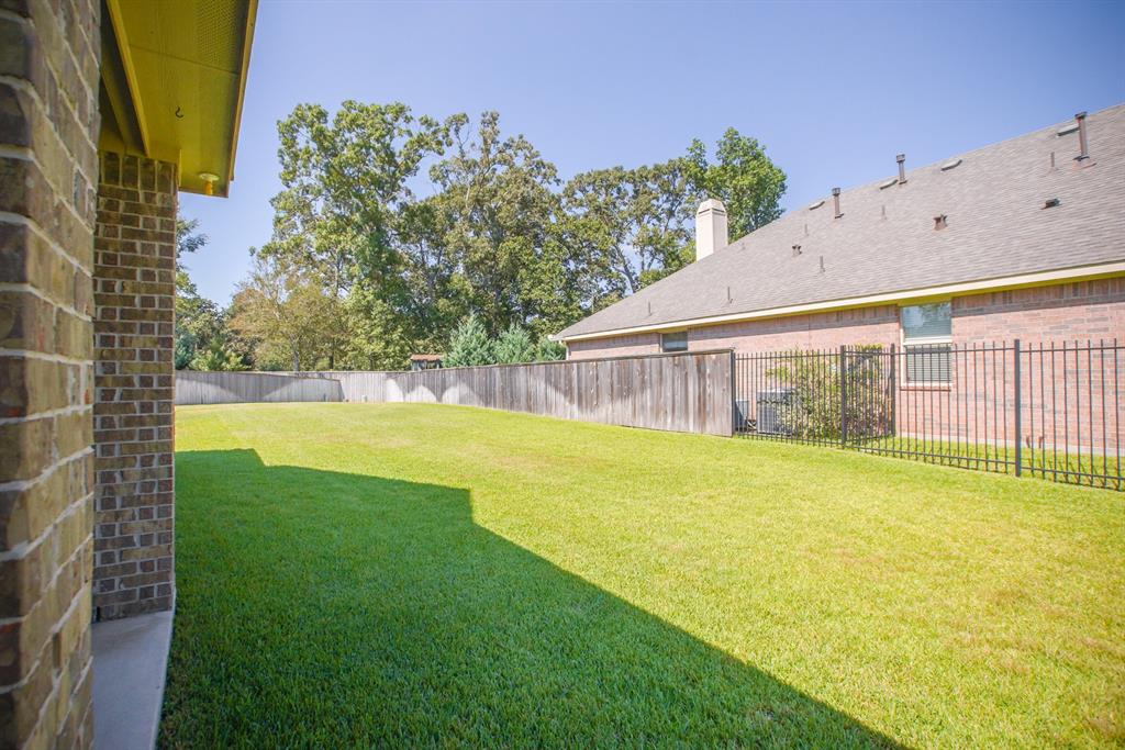 50 Hearthwick Place, The Woodlands, Texas image 38