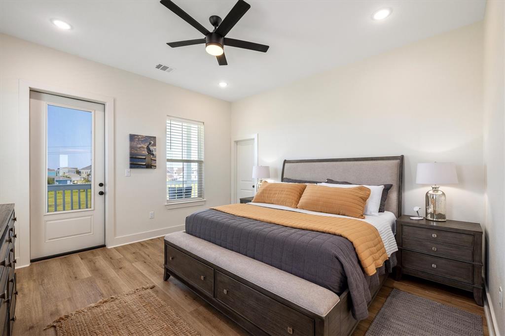 2411 103rd Street, Galveston, Texas image 29