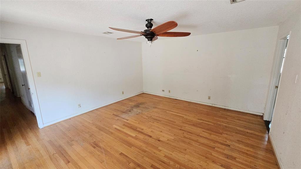 15302 Lakeview Drive, Jersey Village, Texas image 21