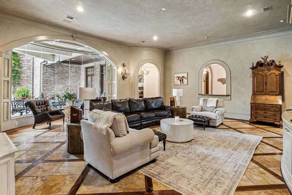 3643 Olympia Drive, Houston, Texas image 13