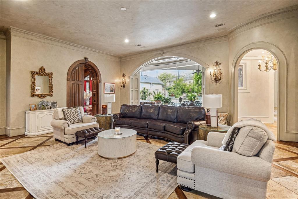 3643 Olympia Drive, Houston, Texas image 14