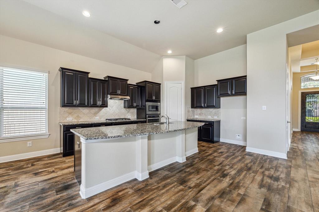 3054 Choke Canyon Lane, League City, Texas image 11